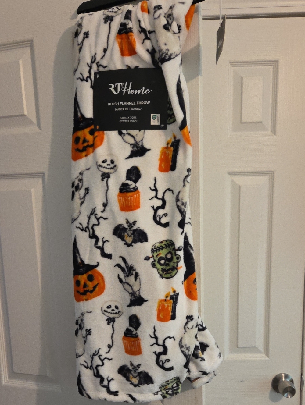 Kids Halloween Plush Throw Blanket in White and Orange